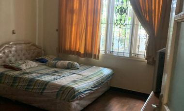 Disewakan rumah kolonial modern full furnished di pusat kota Cirebon