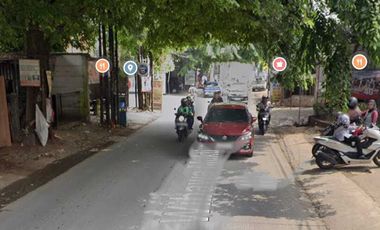 Tanah kosong bonus bangunan kios di jalan raya komsen LT.112m SHM