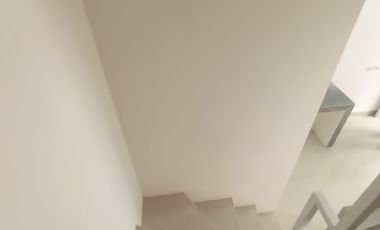 Rumah mewah 2lantai Dekat Kampus UNJ Jakarta Timur