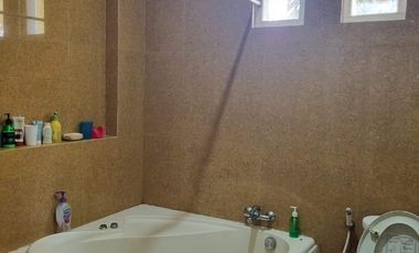 Rumah Pekarangan Luas dekat Eka Hospital/Mal SKA