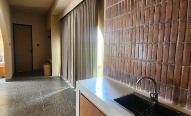 Villa Mewah Spanish Style View Sawah di Kedungu