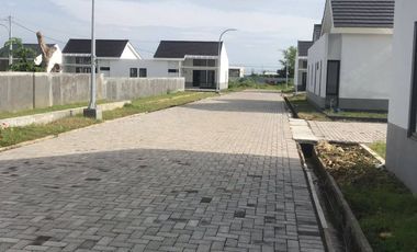 DIJUAL RUMAH MODERN MURAH  LOKASI STRATEGIS-SINERGI LAND TUBAN