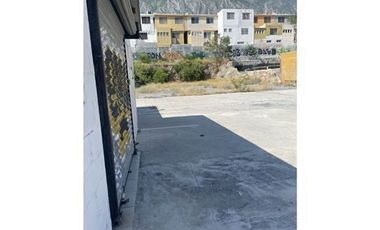 TERRENO COMERCIAL EN RENTA SANTA CATARINA
