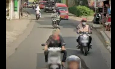 Dijual rumah pjnggit jalan besar cianjur p hidayatullah