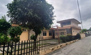 Dijual rumah klasik asri, tengah kota, luas, strategis, full furnish, Sekip, Pekanbaru