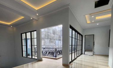 Rumah baru diCipete design mewah classic lokasi strategis