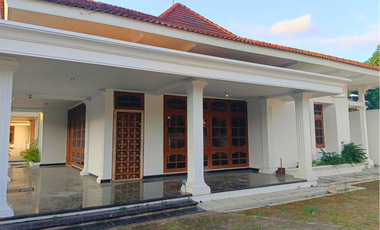 Rumah Tengah Kota Solo Lokasi Premium