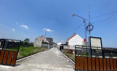 [1 UNIT TERAKHIR] RUMAH DI GEDONGAN COLOMADU DEKAT ENTER TOL SOLO