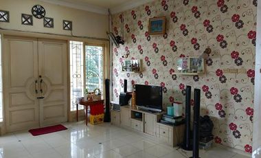 Dijual Rumah dekat gerbang tol Cawang, bebas banjir di Tebet Timur