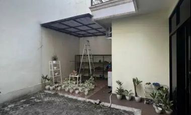 Dijual Rumah cantik 2 lantai dekat ke tol cawang, bebas banjir