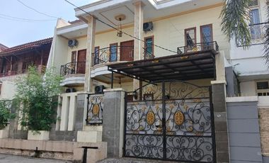 Dijual Rumah cantik 2 lantai dekat ke tol cawang, bebas banjir