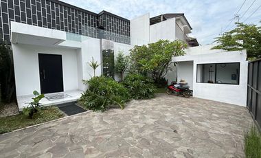 RUMAH DIJUAL DI CIREBON MODERN MINIMALIS, FULL FURNISH SIAP HUNI