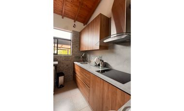 vendo Casa de lujo en el Retiro Antioquia unidad Messina