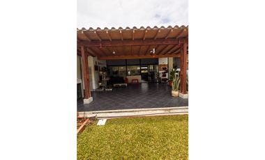 vendo Casa de lujo en el Retiro Antioquia unidad Messina