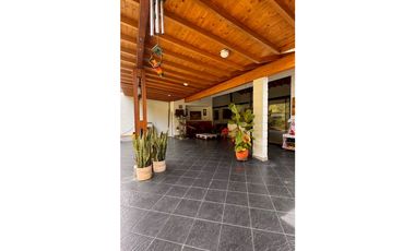 vendo Casa de lujo en el Retiro Antioquia unidad Messina