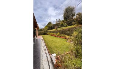 vendo Casa de lujo en el Retiro Antioquia unidad Messina