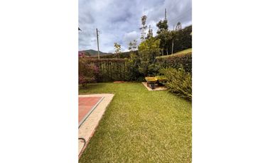 vendo Casa de lujo en el Retiro Antioquia unidad Messina
