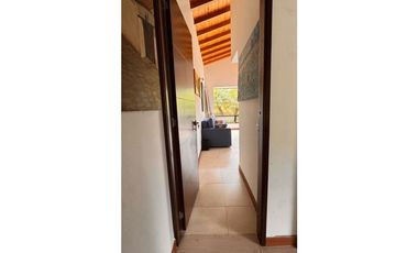vendo Casa de lujo en el Retiro Antioquia unidad Messina