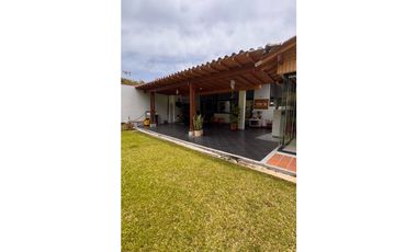 vendo Casa de lujo en el Retiro Antioquia unidad Messina
