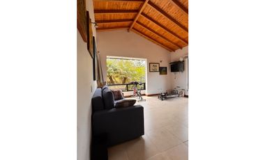 vendo Casa de lujo en el Retiro Antioquia unidad Messina