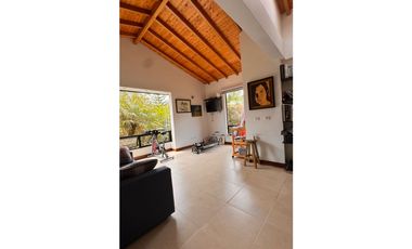 vendo Casa de lujo en el Retiro Antioquia unidad Messina