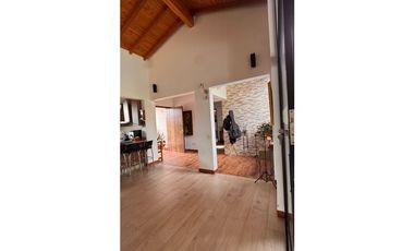vendo Casa de lujo en el Retiro Antioquia unidad Messina