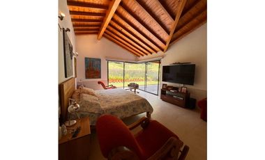 vendo Casa de lujo en el Retiro Antioquia unidad Messina