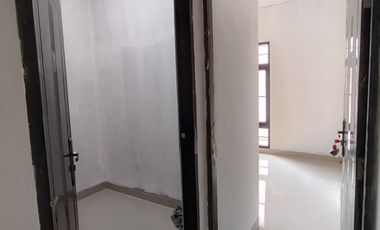 Rumah Ready 2 Lantai 500 jt -an Dekat Dengan Stadion JIS