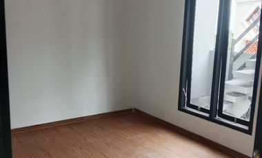 Rumah 4kamar tidur nuansa villa