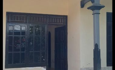 Rumah dekat jalan utama jalan pulau obi singaraja