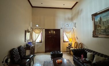 Dijual Murah Rumah di Komp. Parahyangan Rumah Villa, Bandung