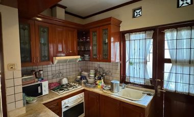 Dijual Murah Rumah di Komp. Parahyangan Rumah Villa, Bandung