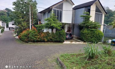 RUMAH MURAH HOOK CISITU INDAH DAGO BANDUNG Strategis Dekat Kampus ITB