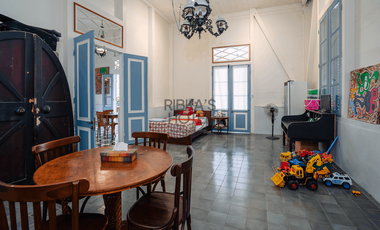 Ribka Hotel Restaurant swiming pool Banda Neira Teak colonial house