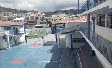 ¡ATENCION INVERSIONISTAS! Se Vende Propiedad con Potencial Educativo y Comercial en Ambato