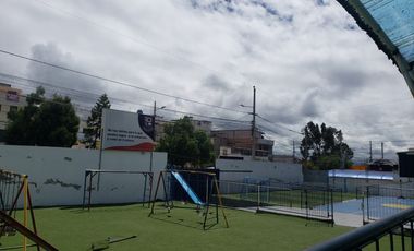 ¡ATENCION INVERSIONISTAS! Se Vende Propiedad con Potencial Educativo y Comercial en Ambato