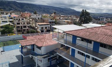 ¡ATENCION INVERSIONISTAS! Se Vende Propiedad con Potencial Educativo y Comercial en Ambato