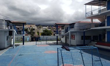 ¡ATENCION INVERSIONISTAS! Se Vende Propiedad con Potencial Educativo y Comercial en Ambato