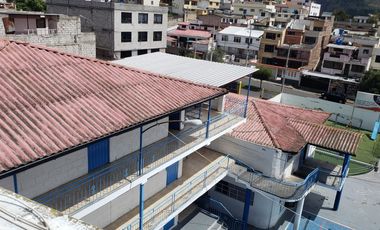¡ATENCION INVERSIONISTAS! Se Vende Propiedad con Potencial Educativo y Comercial en Ambato