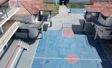 ¡ATENCION INVERSIONISTAS! Se Vende Propiedad con Potencial Educativo y Comercial en Ambato