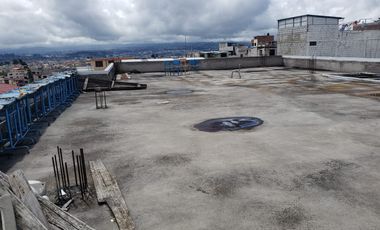 ¡ATENCION INVERSIONISTAS! Se Vende Propiedad con Potencial Educativo y Comercial en Ambato