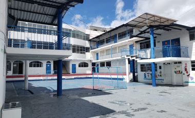¡ATENCION INVERSIONISTAS! Se Vende Propiedad con Potencial Educativo y Comercial en Ambato