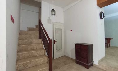 Rumah di Lingkungan Asri di Perumahan Jatinegara Baru, Jakarta Timur