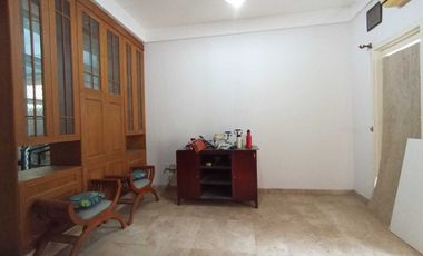 Rumah di Lingkungan Asri di Perumahan Jatinegara Baru, Jakarta Timur