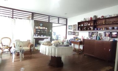 Dijual Rumah Tua dalam kota