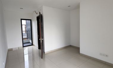 Rumah Baru Siap Huni 3 Lantai Attic Room Dekat AEON Mall & IKEA JGC