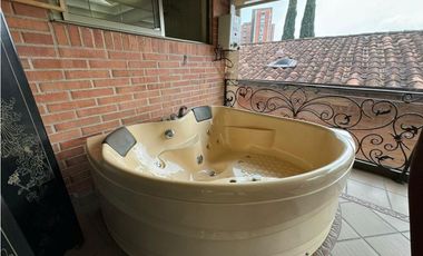 Casa en Venta en El Poblado Amsterdam