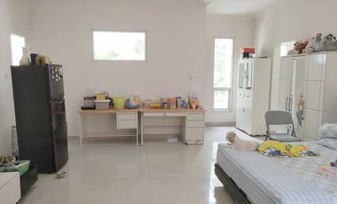 Disewakan Cepat Rumah 2 lantai Furnish Taman Semanan Indah,Jakarta