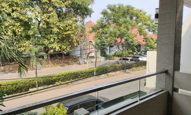 Disewakan Cepat Rumah 2 lantai Furnish Taman Semanan Indah,Jakarta
