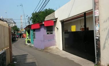 Rumah Kos2an 13 Kamar Tidur  Zona Ungu Jl Bekasi-Rawa Bunga